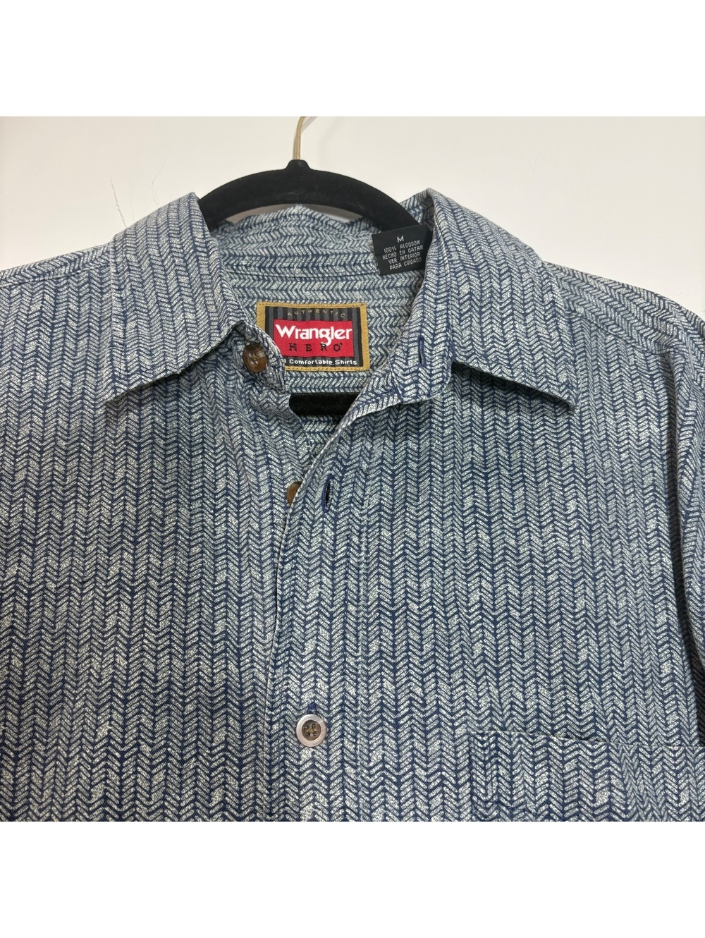 VTG Wrangler Hero Herringbone Chevron Style Blue and White Button Up Size M
